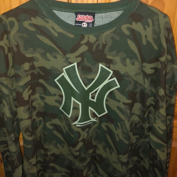 Men’s Yankees Shirt - Picture 2 of 6